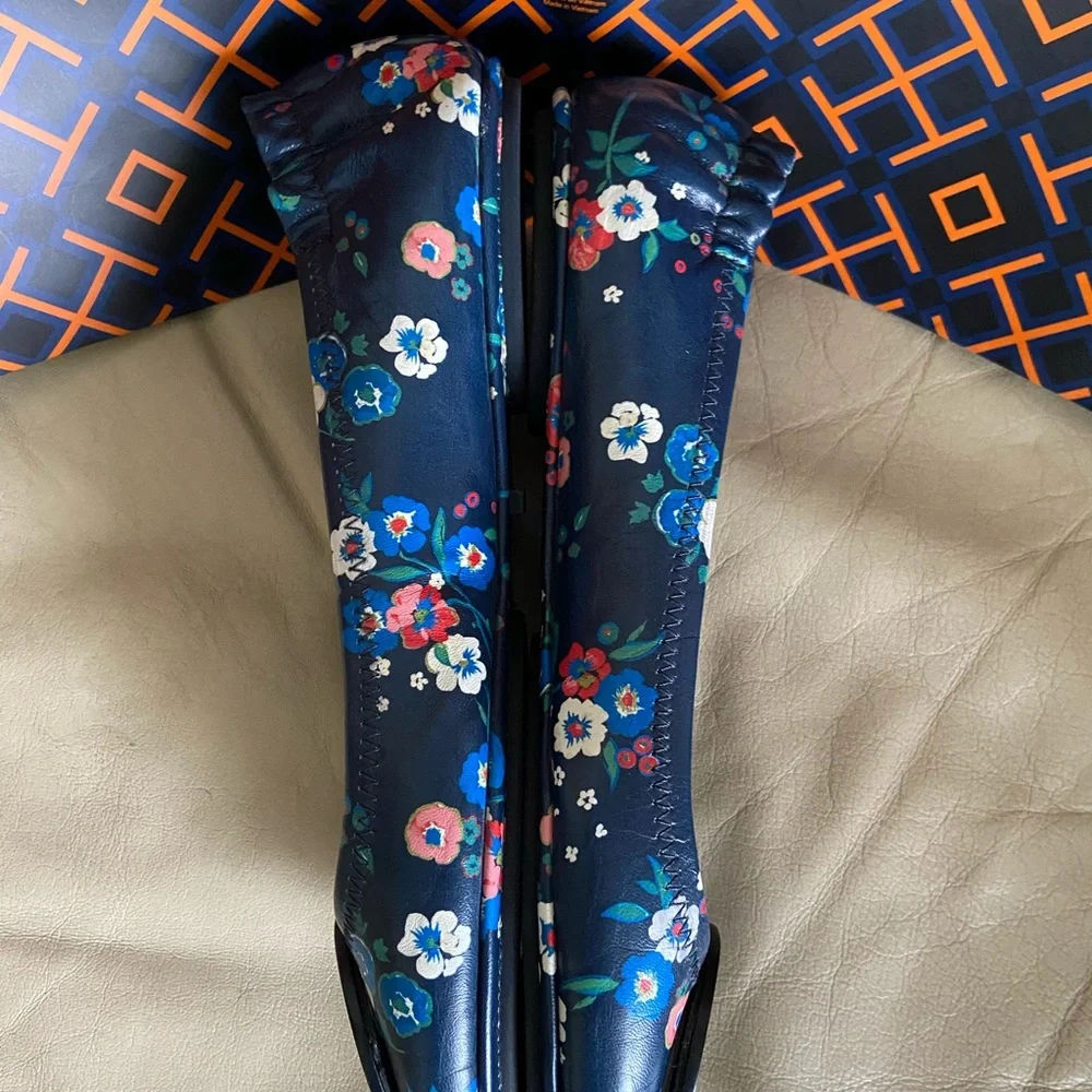 Tory Burch Minnie Blue Travel Ballet Pansy Bouquet Flats size 9 - Picture 9 of 10